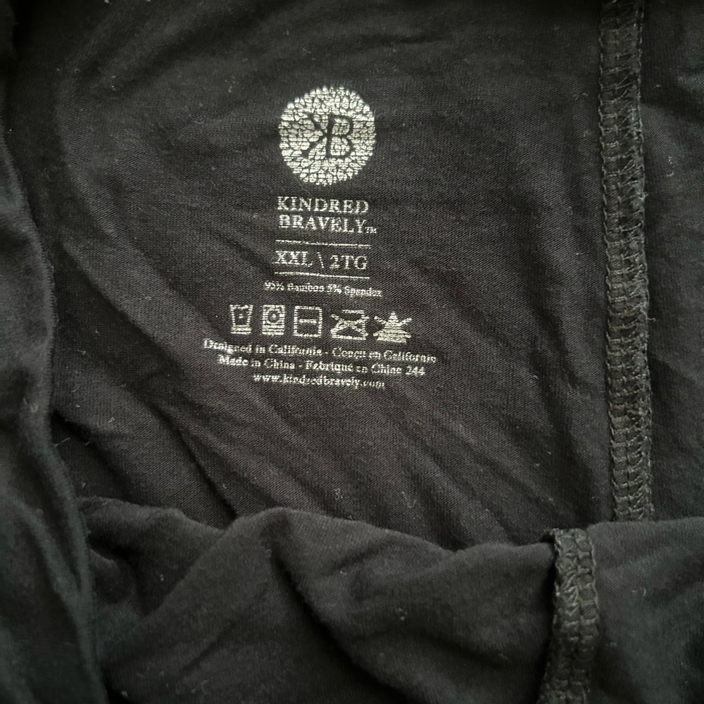 Maternity essentials - Picture 2 of 9